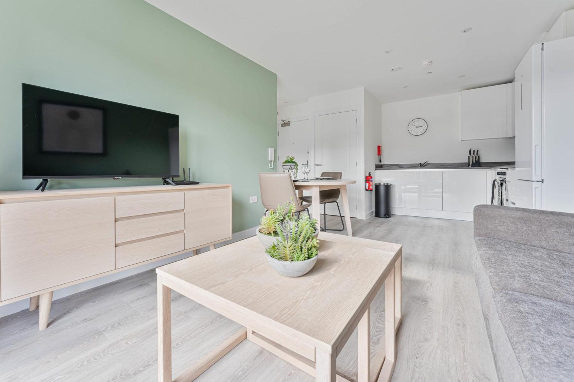 Stayzeni, Hardwick House Lovely 1 Bed Flat *